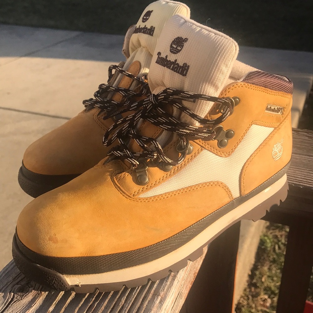 Timberland field boots. | size 6 Timbs